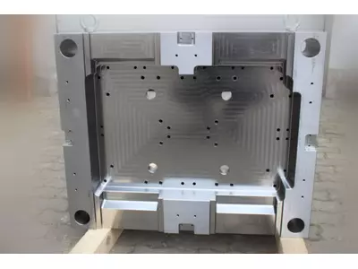 Formplatte für ein Spritzgußwerkzeug