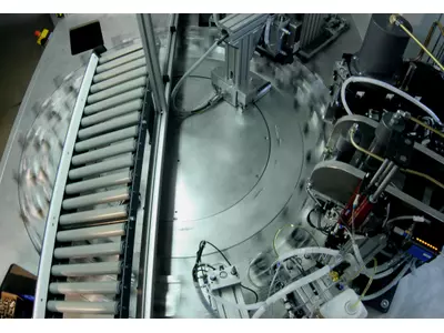 Rundtaktautomat mit 7 Bearbeitungsstationen für Getriebelager