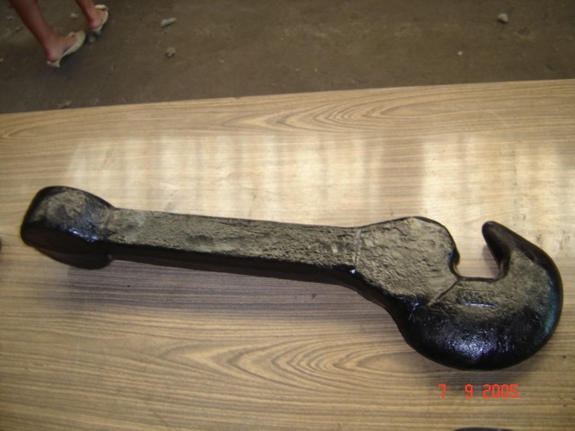 Traction hook