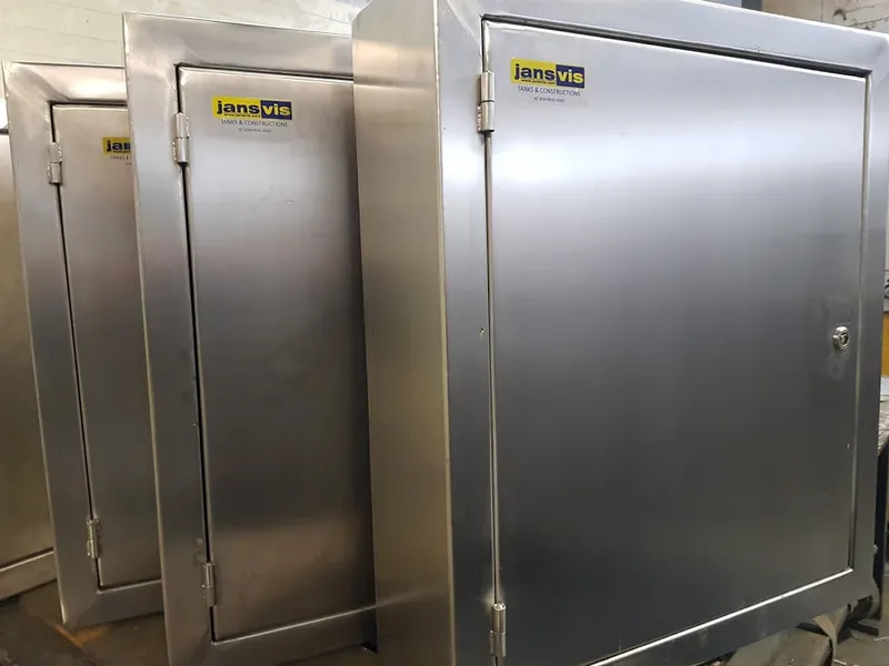 Boxen aus Edelstahl 