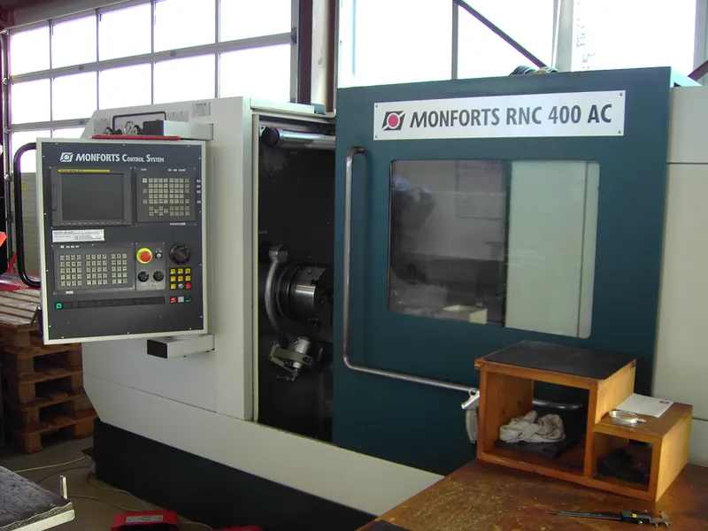 CNC-Hochleistungsdrehmaschine