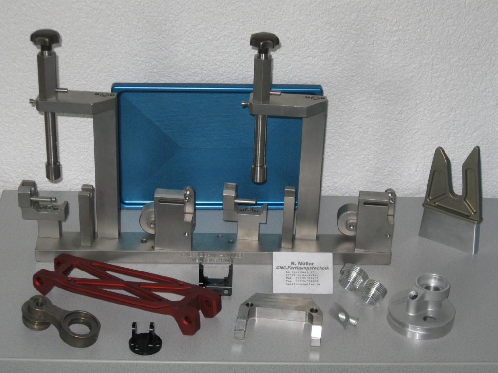 Frästeile aus verschiedenen Materialien