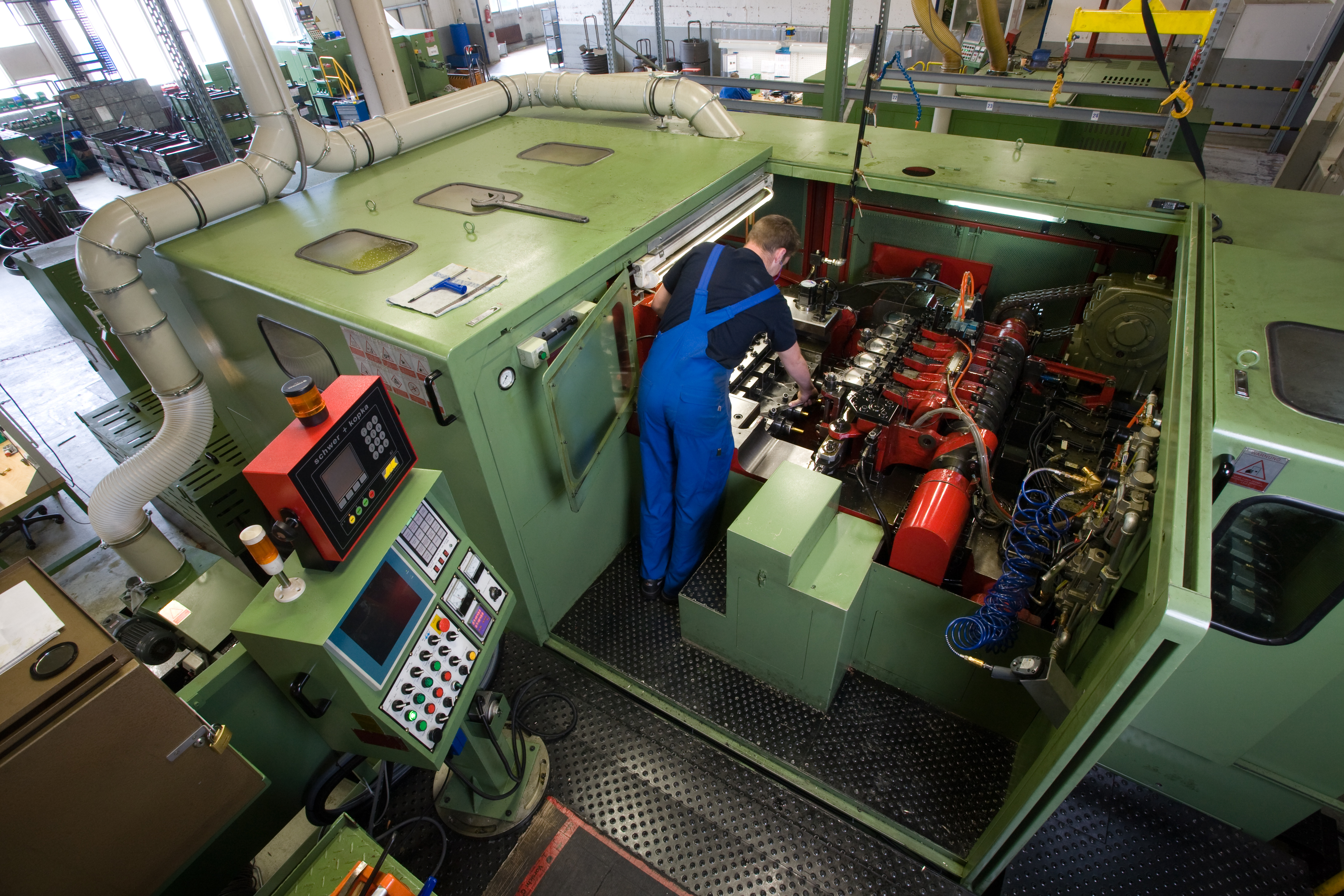 5 Stufen Kaltformpresse