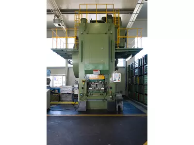 800t Kniehebelpresse
