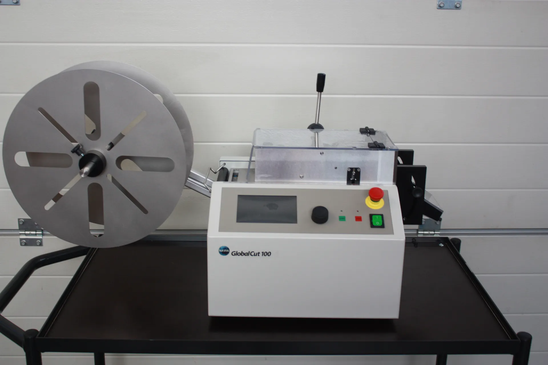 Universal Schneidemaschine
