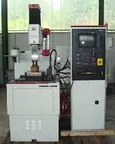 600