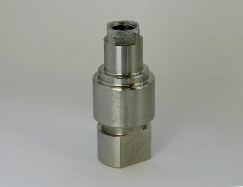 Lock insertion/Bätetigungs einsatz