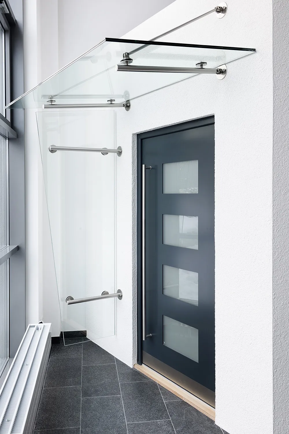 Schlosserei - Eigenprodukt Designvordach