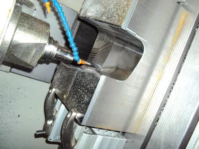 CNC Fräsmaschine mit 30 fache Wechsler