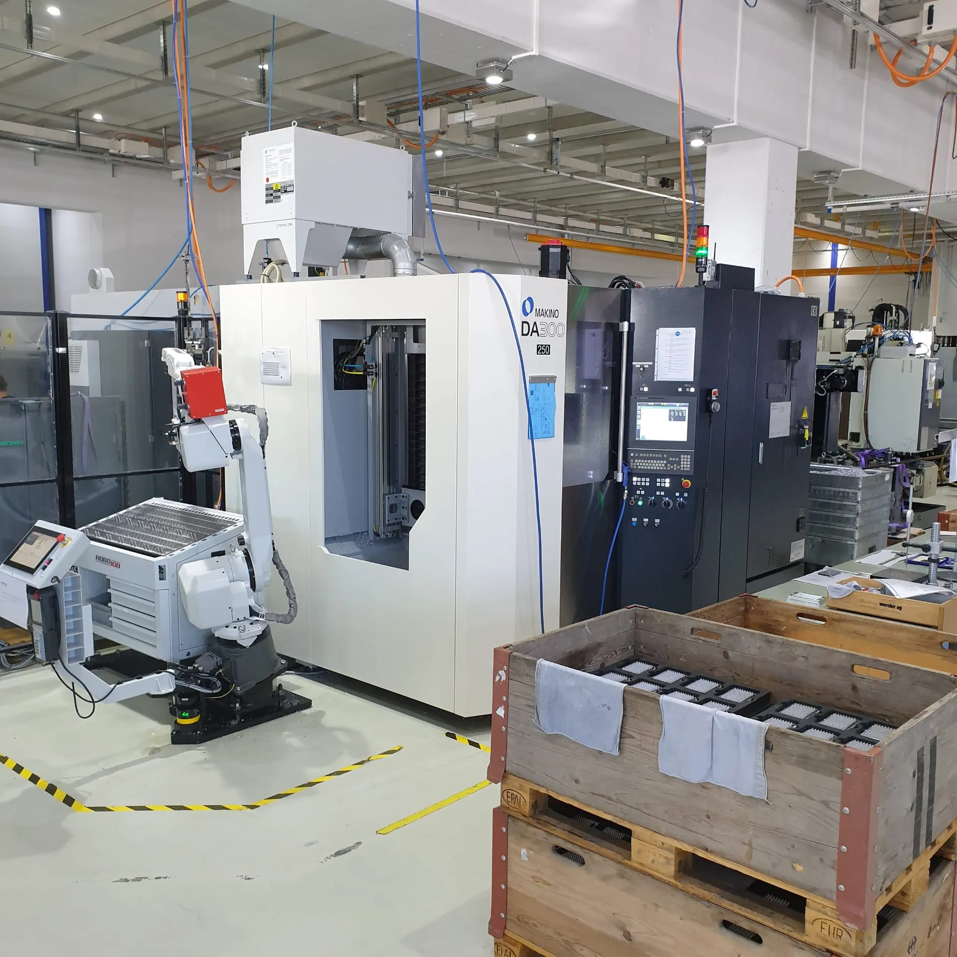 Makino DA300