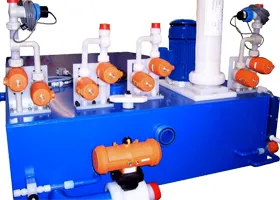 kompletter Tank