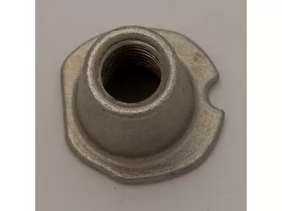 Abschleppösenaufnahme