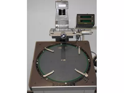 Mitutoyo Messprojektor 