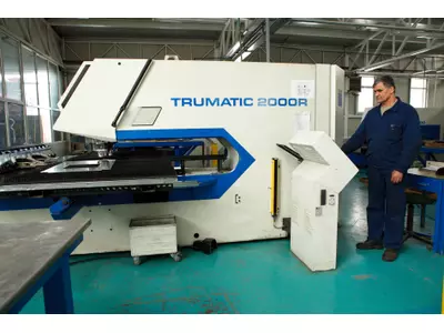 Punching machine TC200R