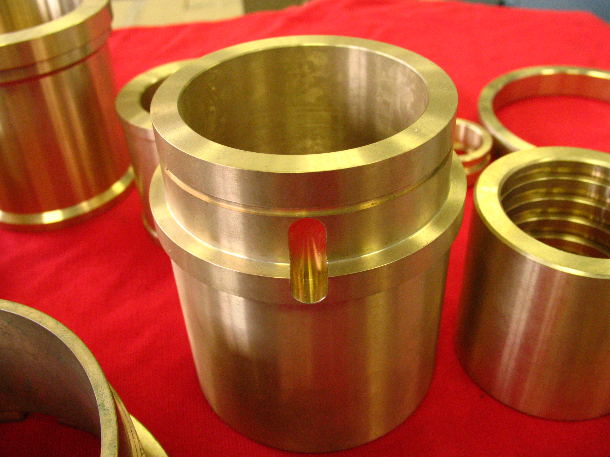 Radial live-tooling