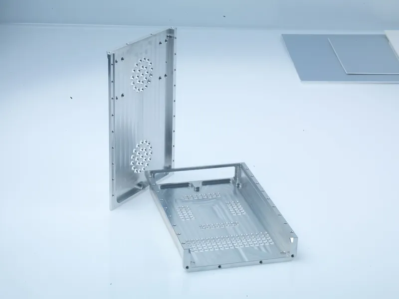 Platinengehäuse