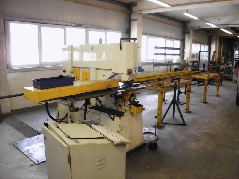 CNC - Lochstanze