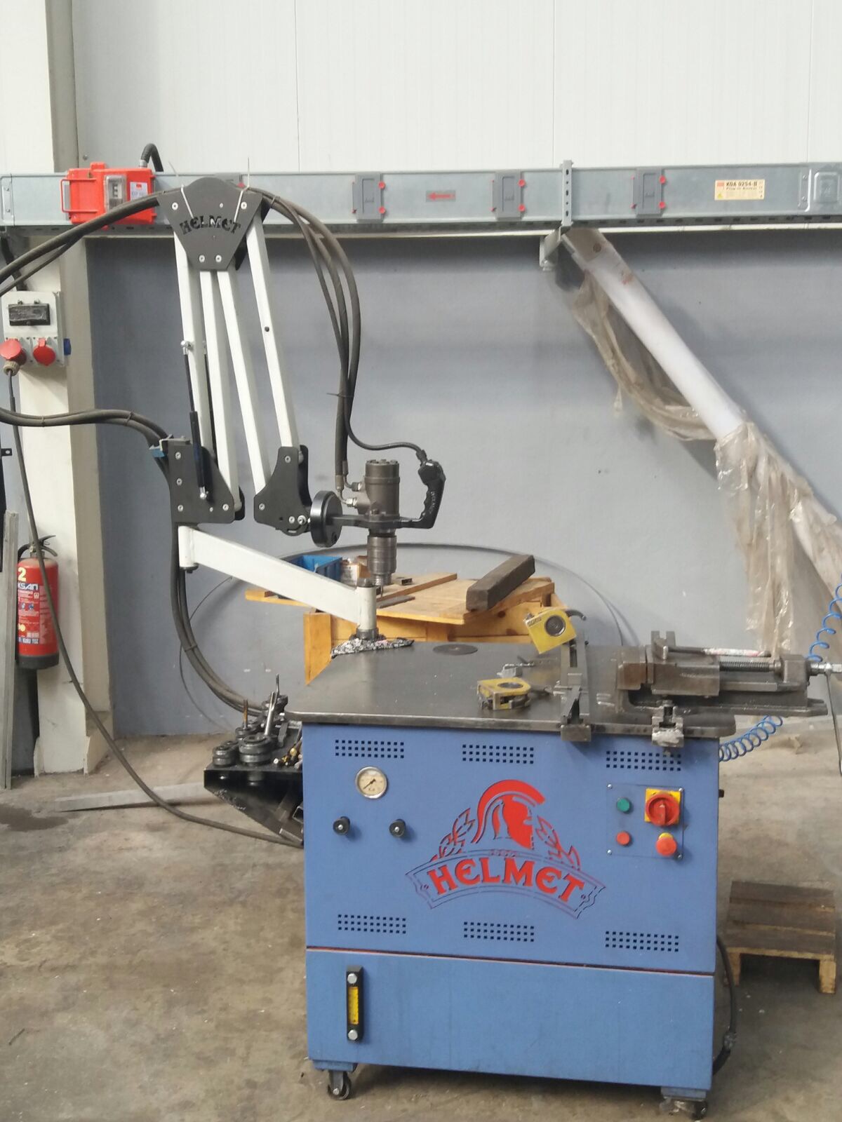 Bölge HELMET Tapping Machine M4-M36