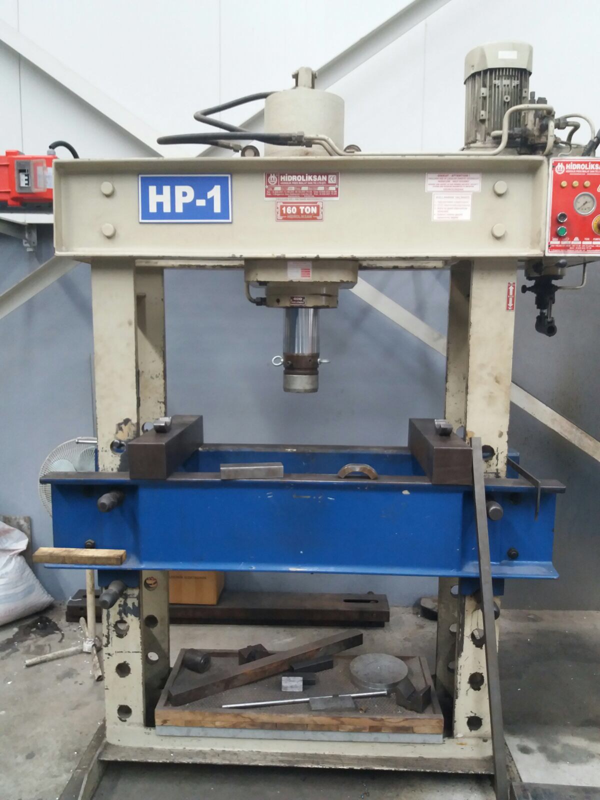 Hydraulic 160 Tons Press