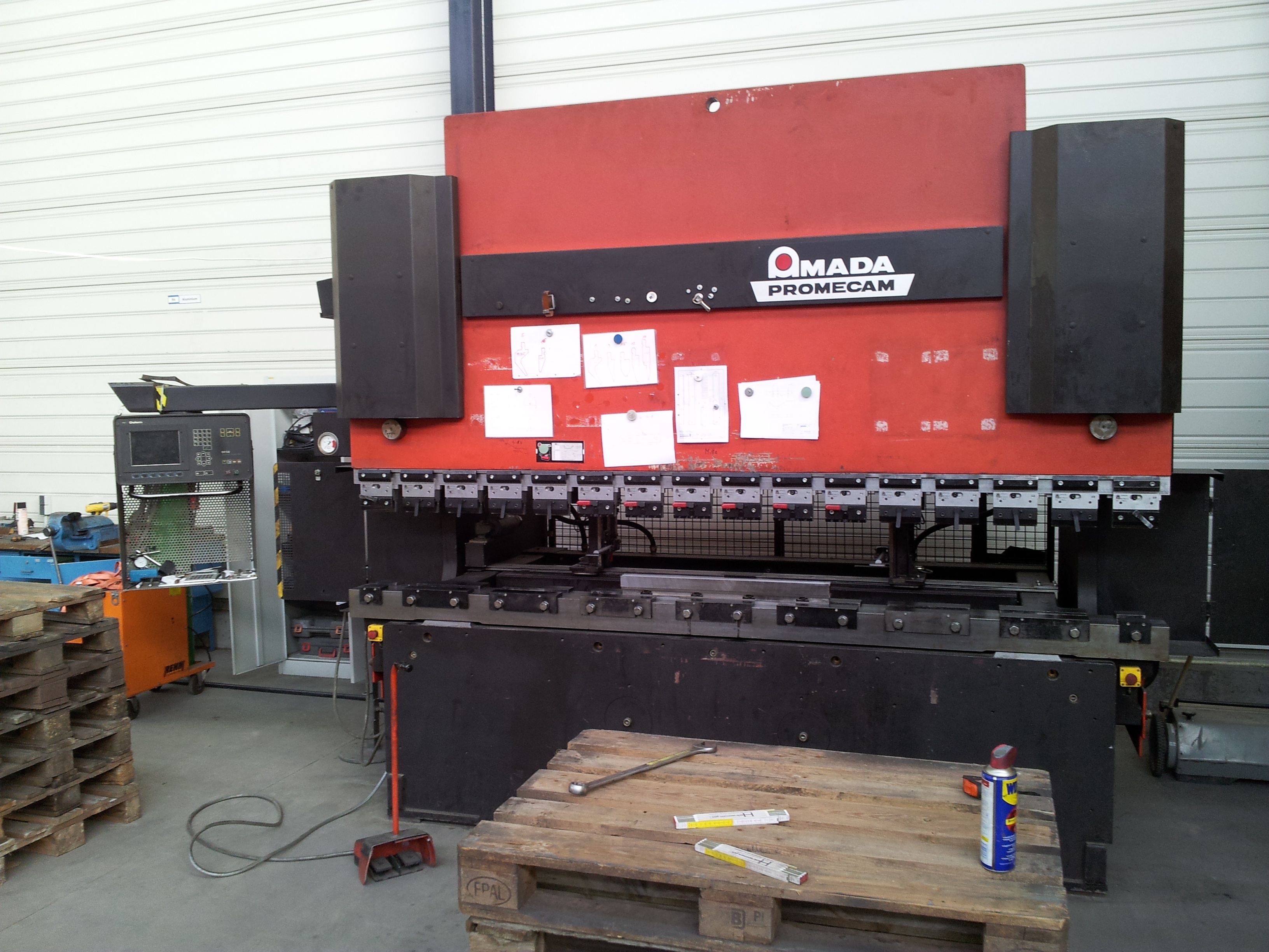 Amada HFB220