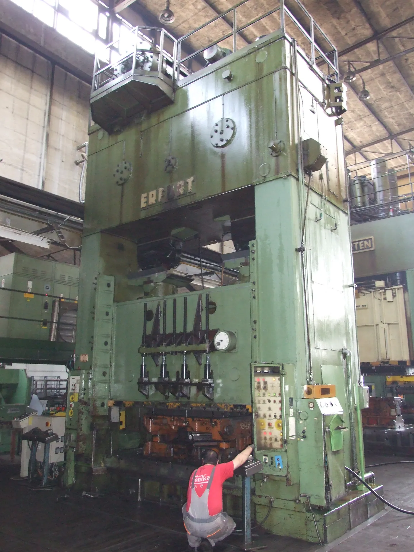 ERFURT 800T