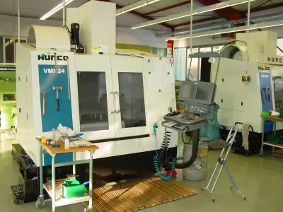 2 Bearbeitungszentren