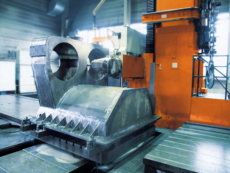 Fräsmaschine mit fahrbarem Ständer