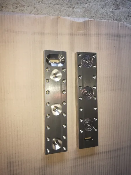 Probebank Halterungen