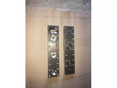 Probebank Halterungen