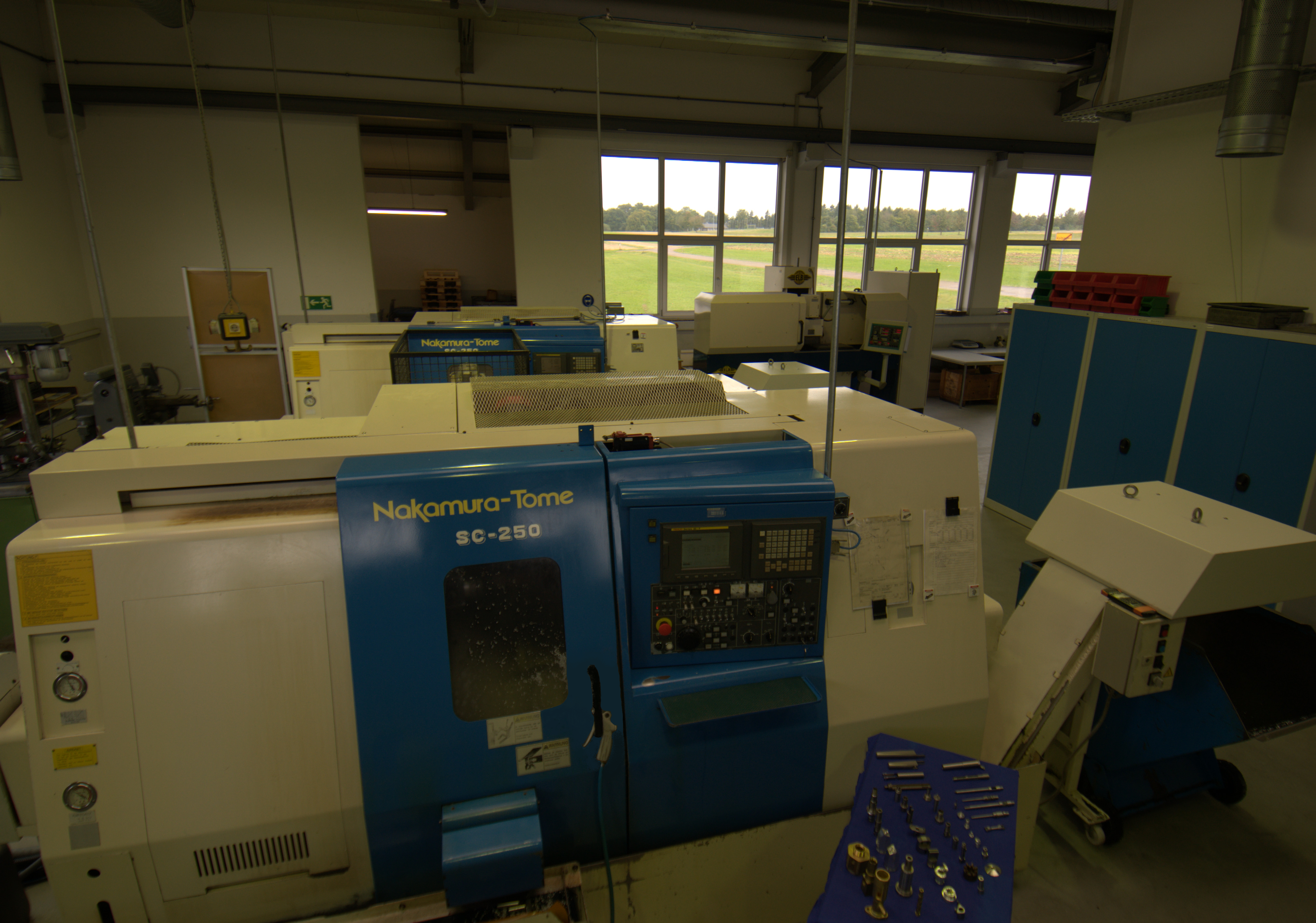 Dreh- und Fräsbearbeitungszentrum mit Stangenkurzlader