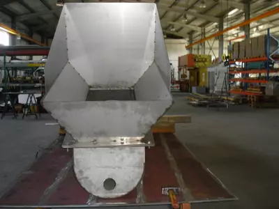 Edelstahl Materialzuführung