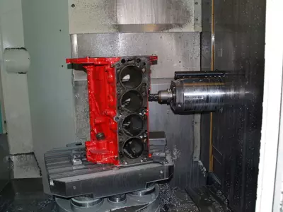 Bearbeitung Motorblock