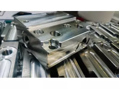 Ventilblock aus Aluminium