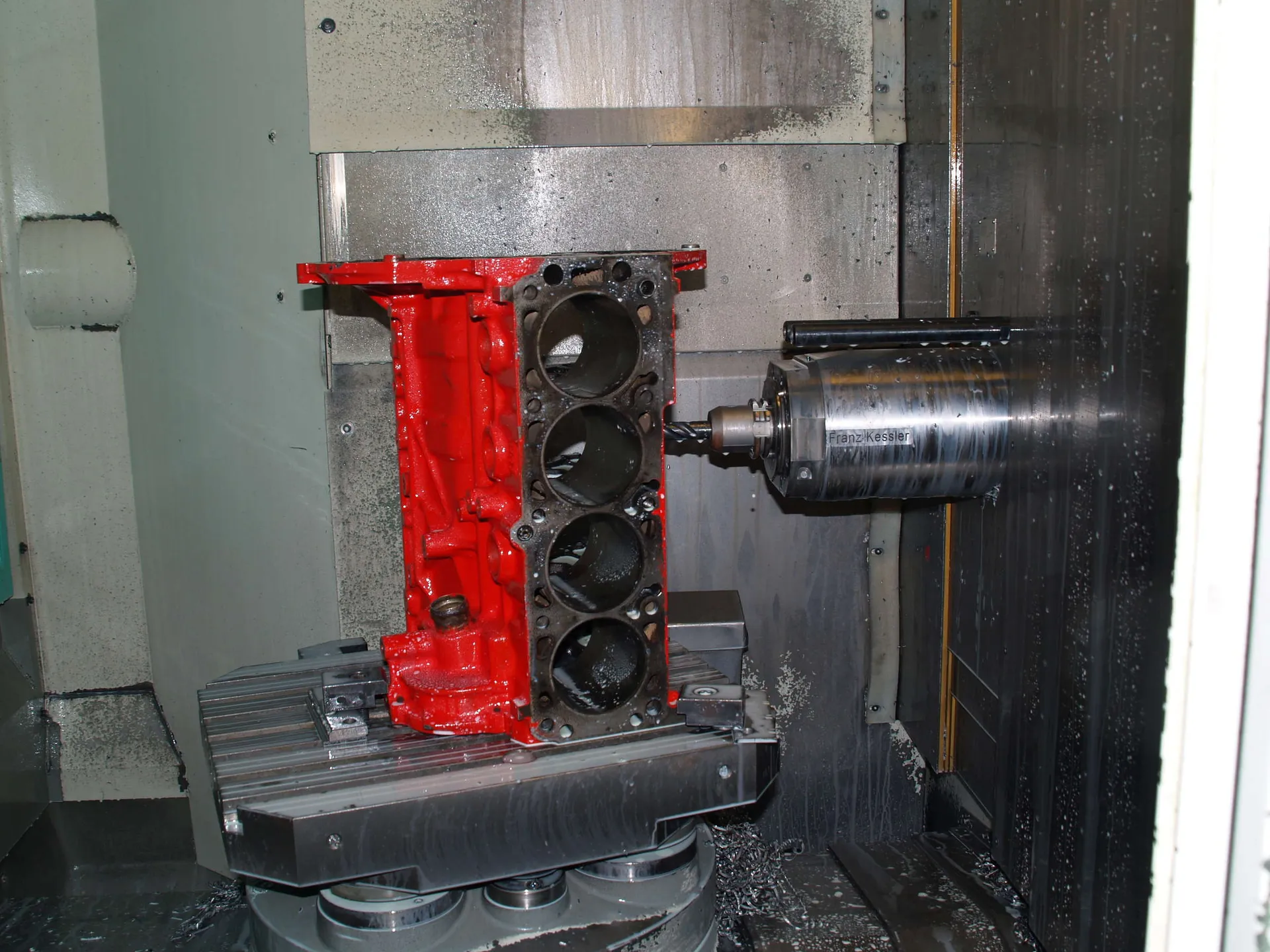 Bearbeitung Motorblock