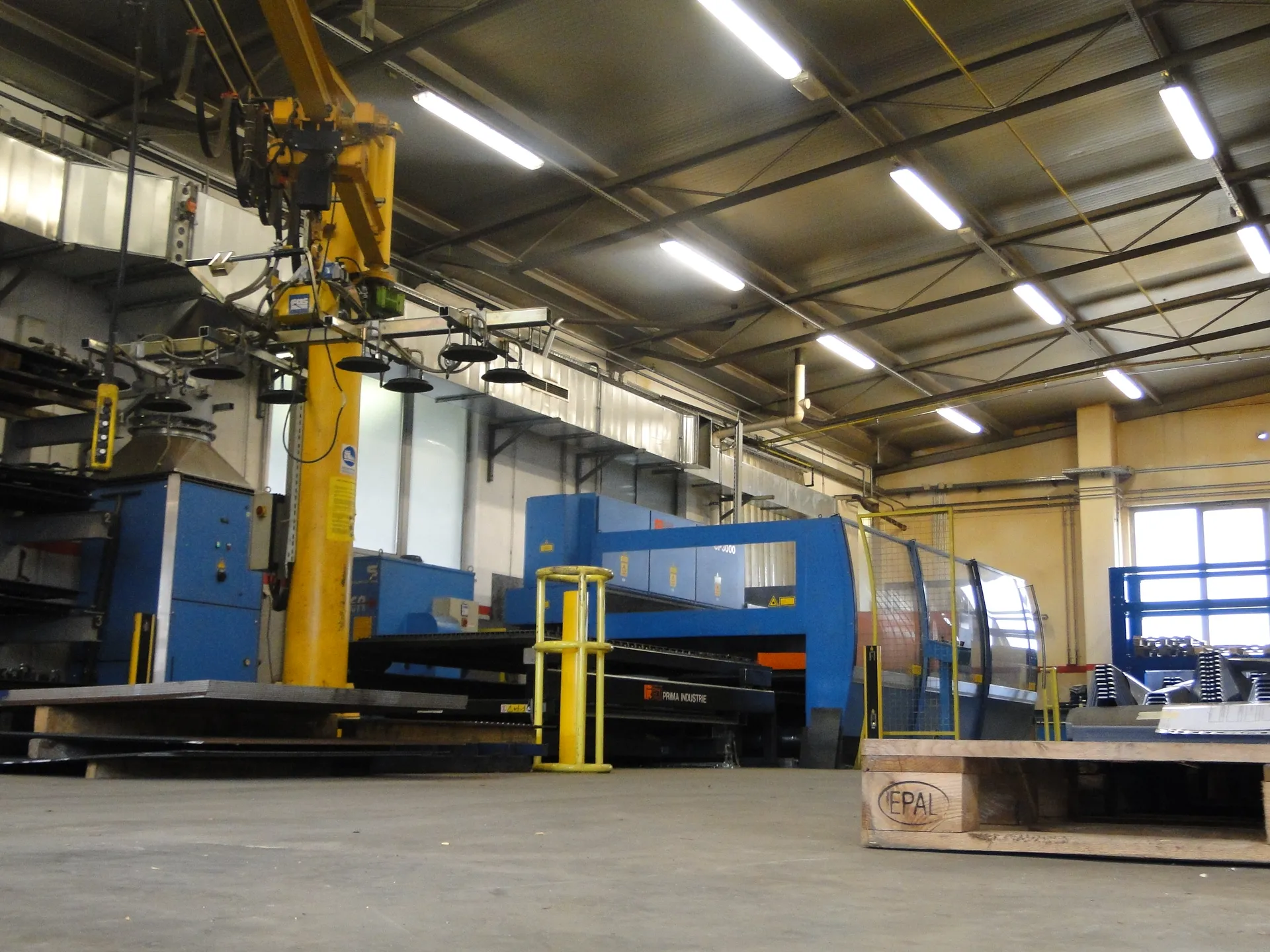 PLATINO 1530 Flat laser