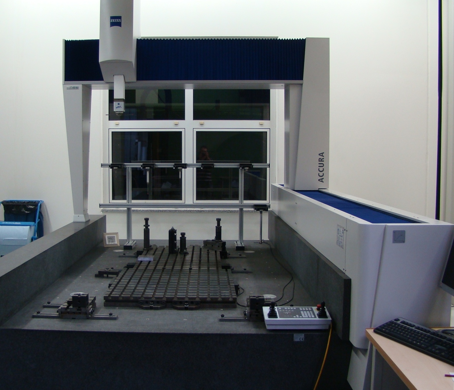 Zeiss Accura