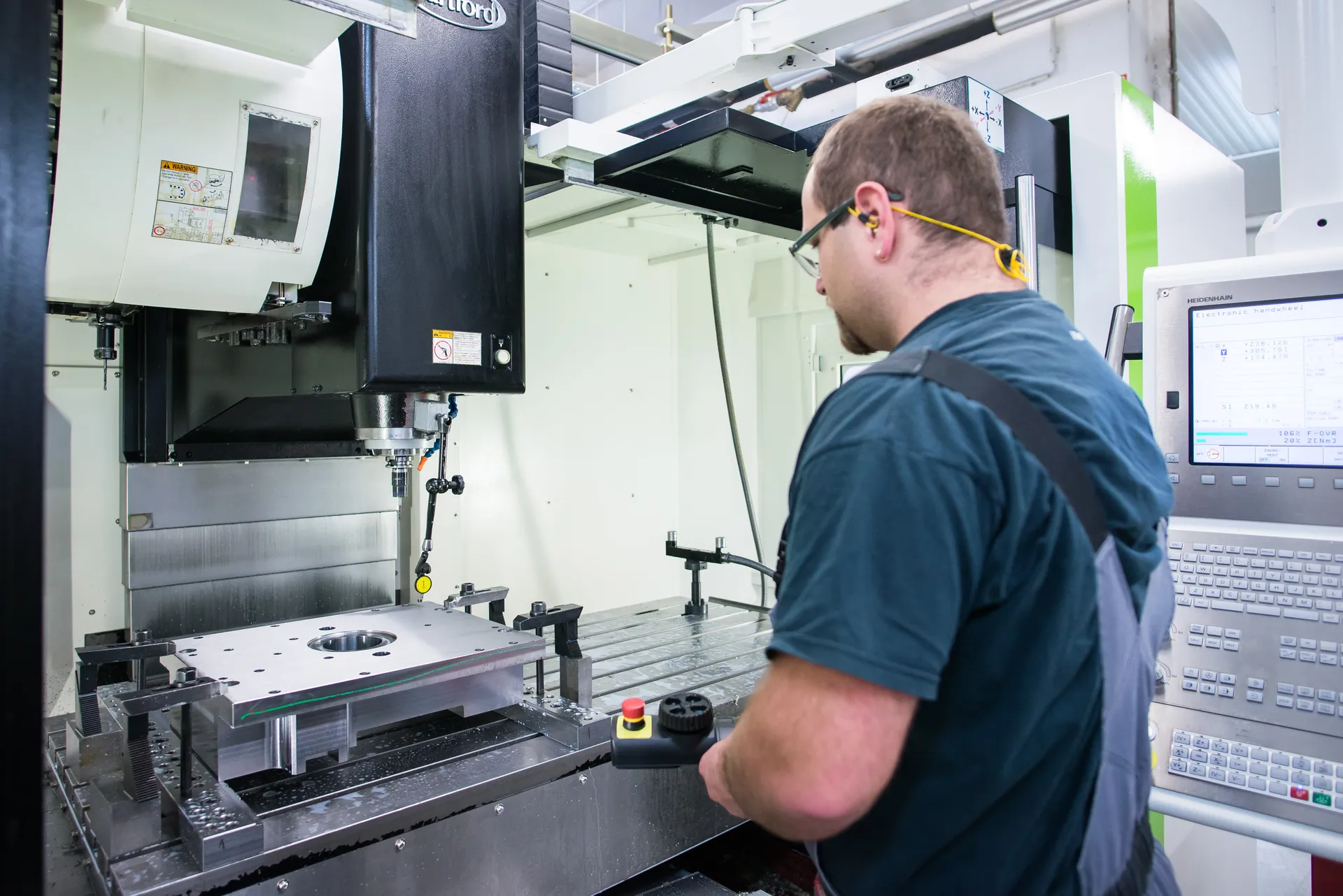 vertical cnc center