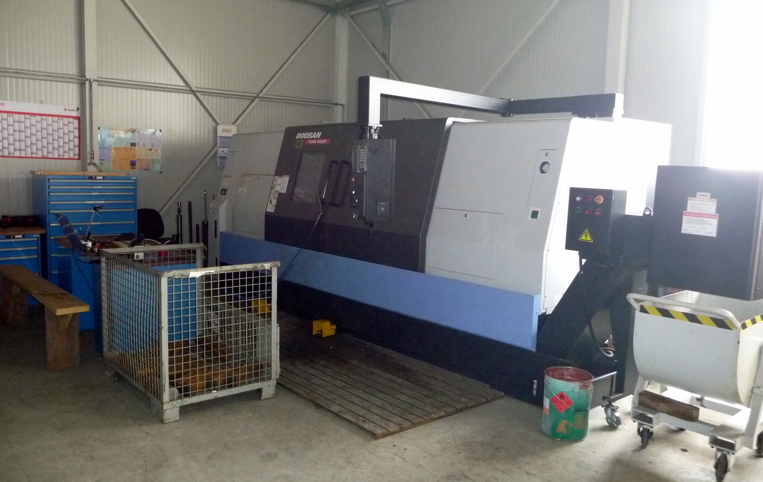 DOOSAN Puma 400