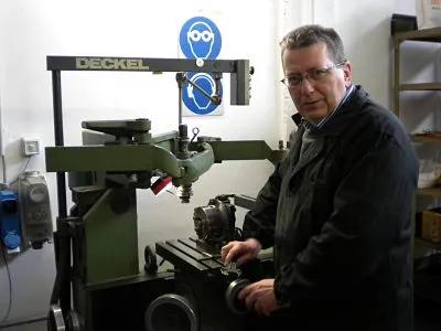 engraving machine