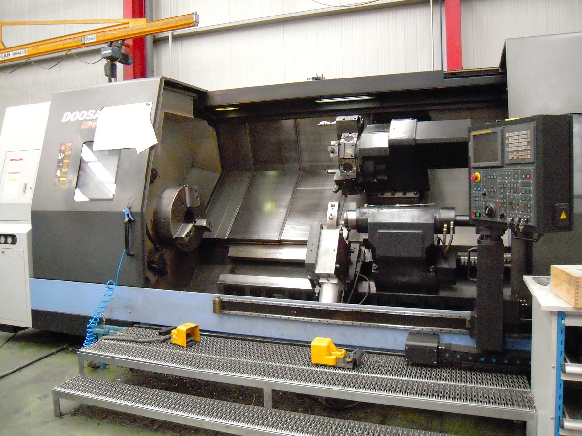 DOOSAN PUMA-700 LM