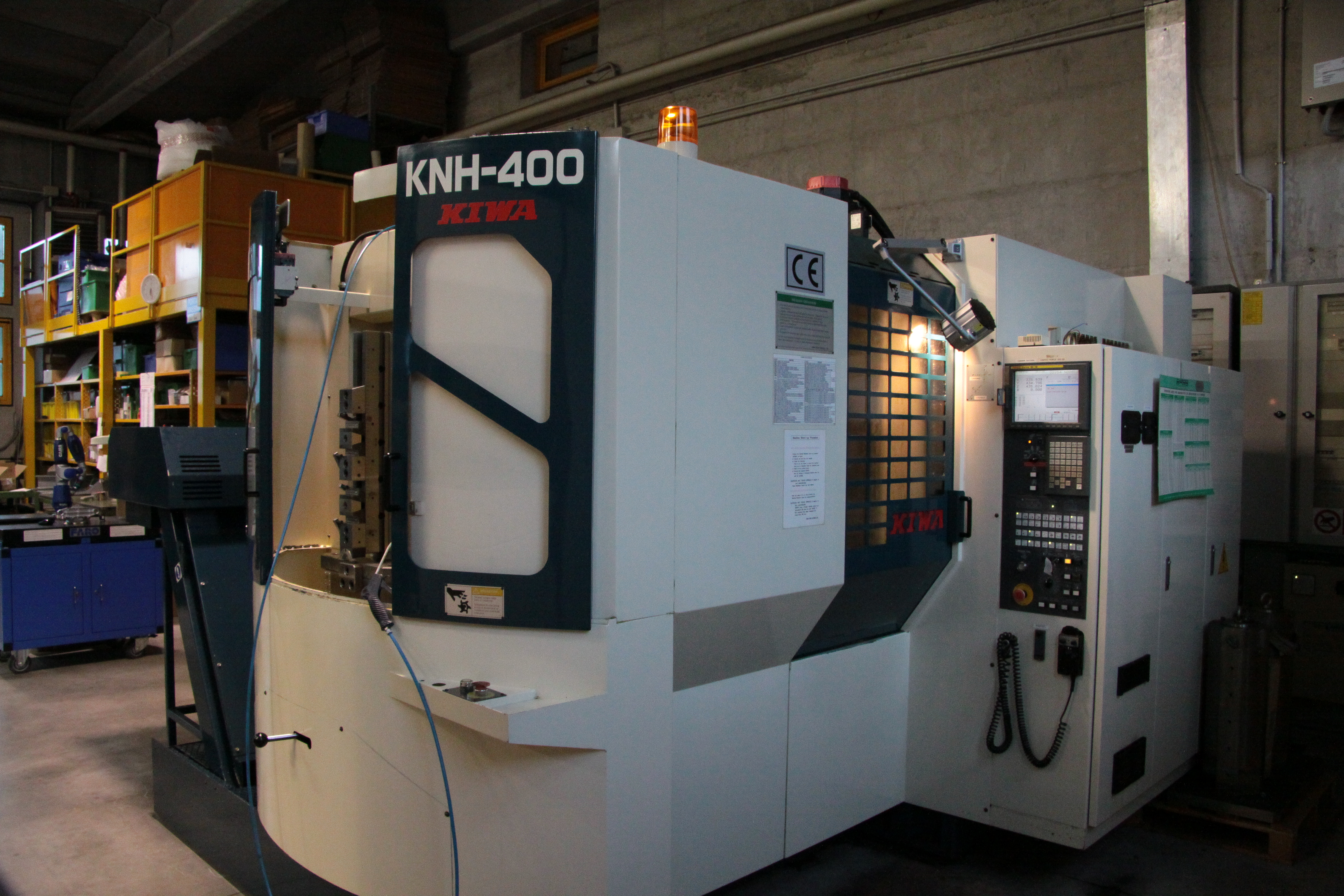 KNH 400 2 PALLETS