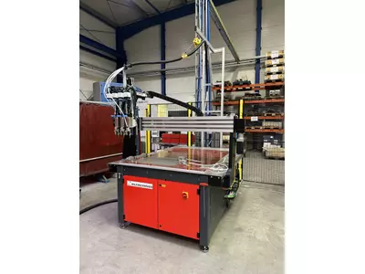 CNC-Bolzenschweißanlage