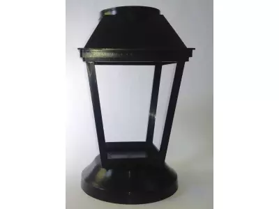 Dekorativer Kerzenlampion