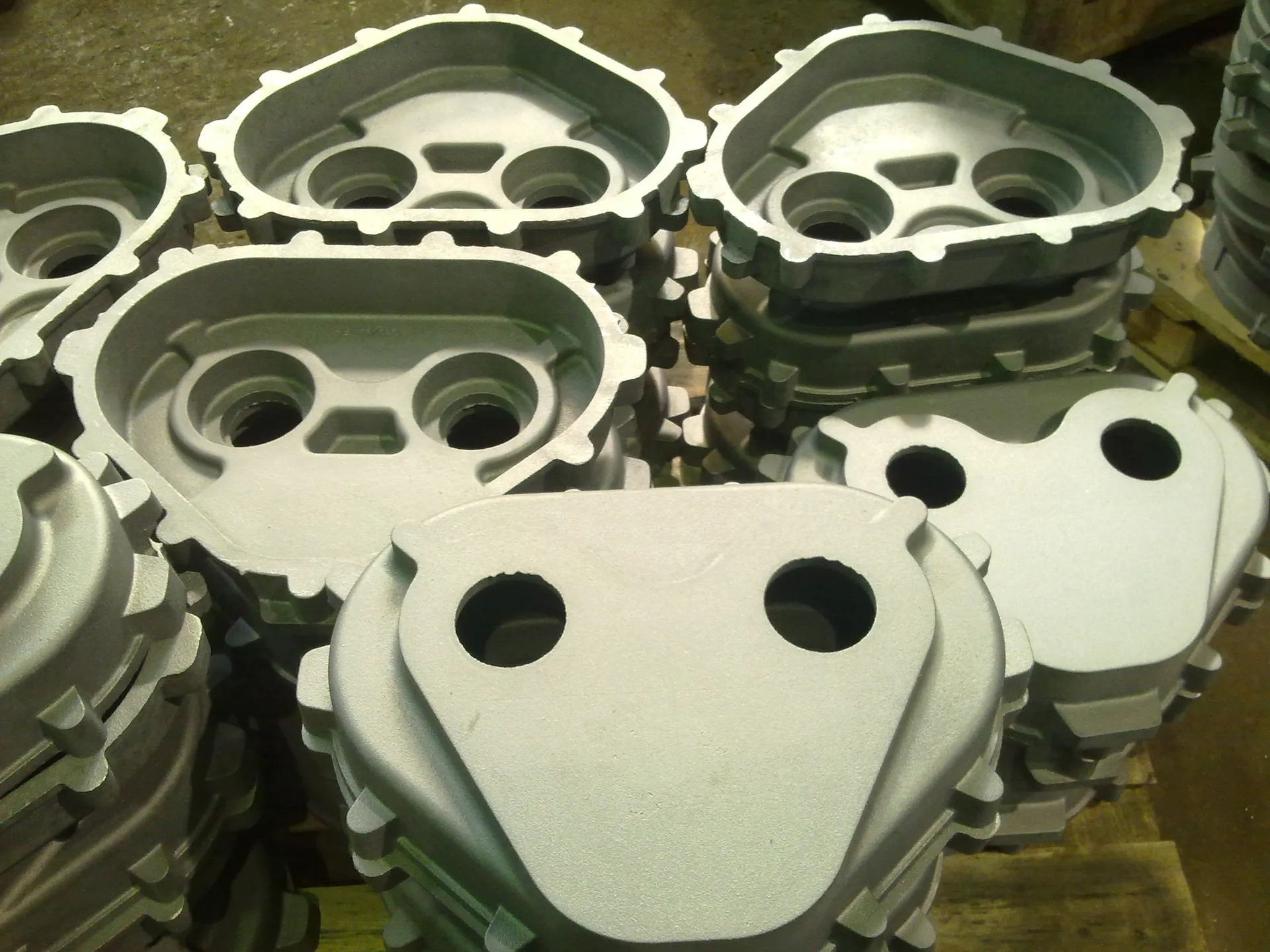 Gearbox for agricultural machines