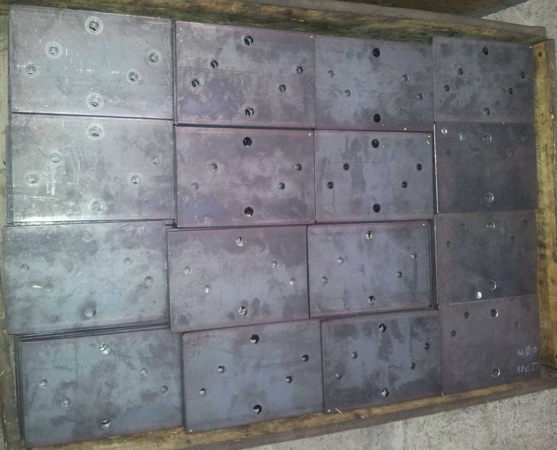 gebohrte Stahlplatten