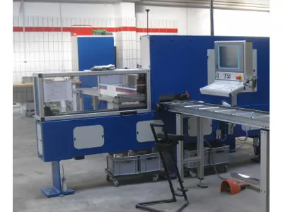 Lochstanze CNC