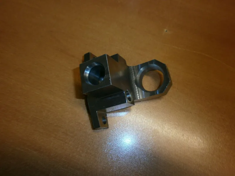 Special bracket