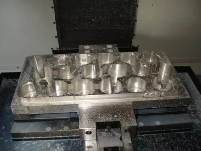 Plate for vacum forming