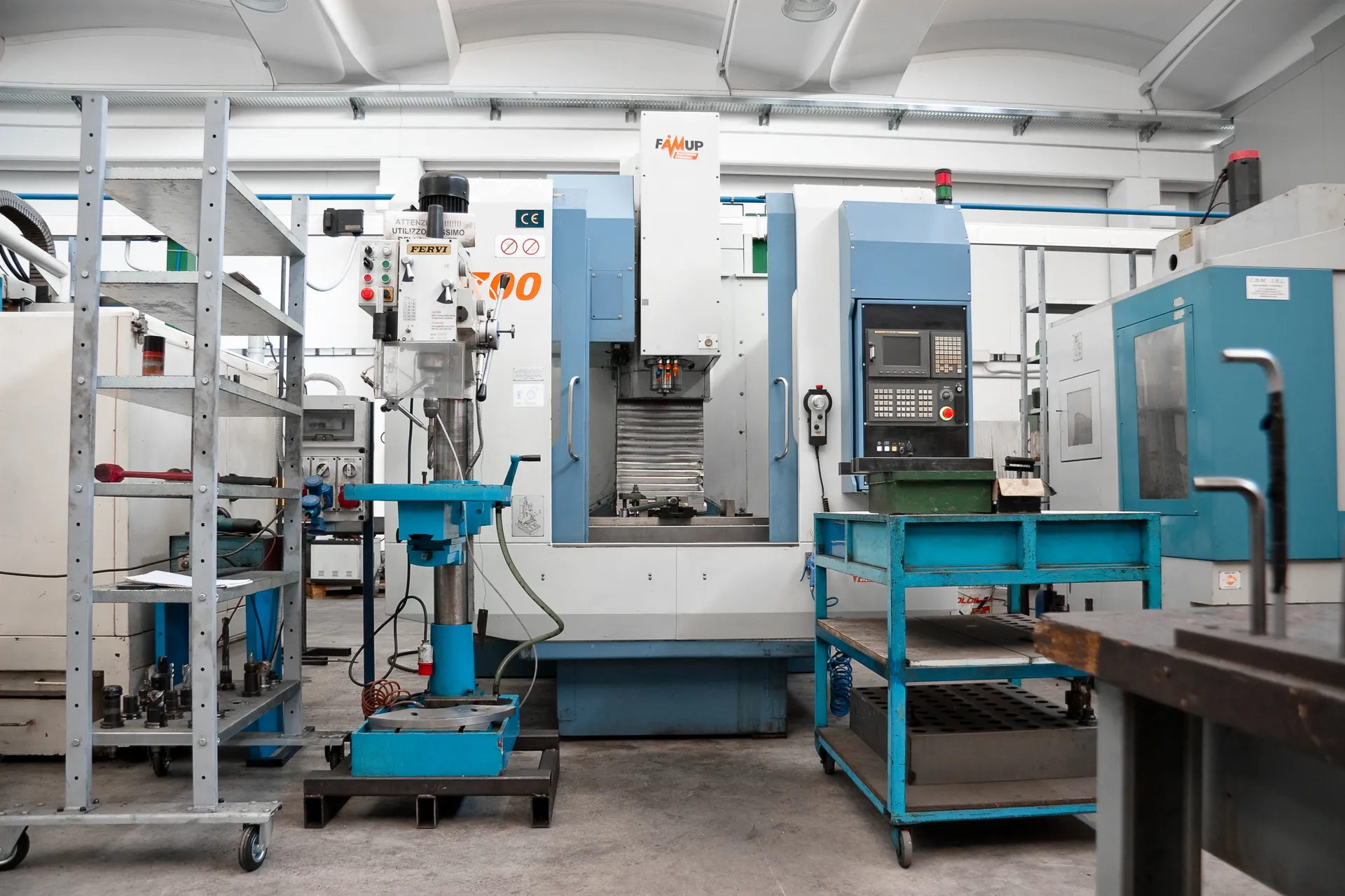 CENTRO DI LAVORO FAM MOD. UP-MCX700