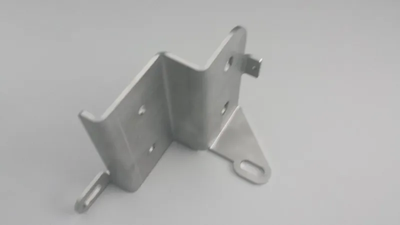 Halter aus Edelstahl